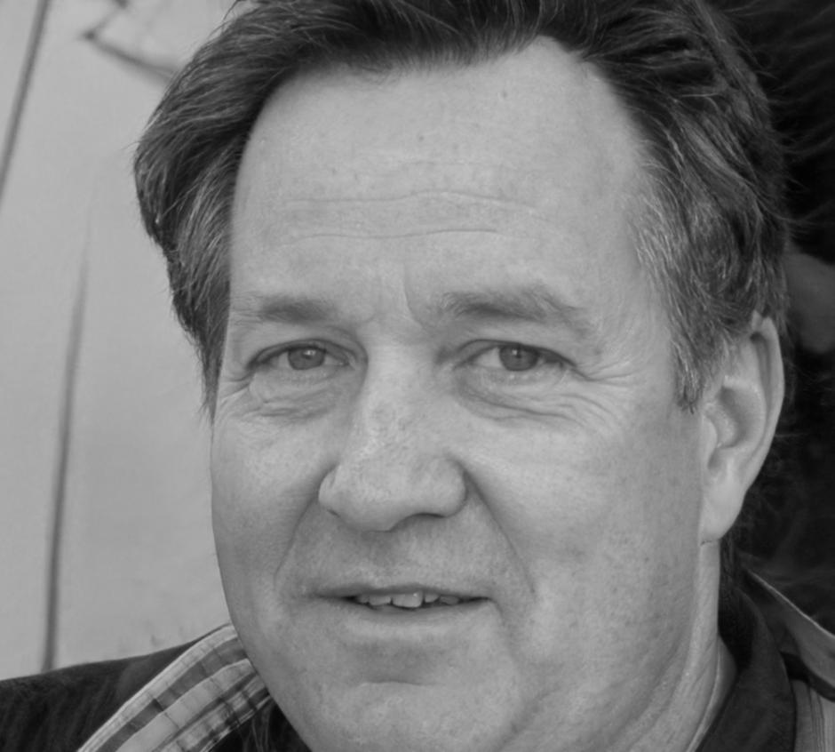 Erfahrener Finanzexperte für Budgetprüfung und Unternehmensberatung